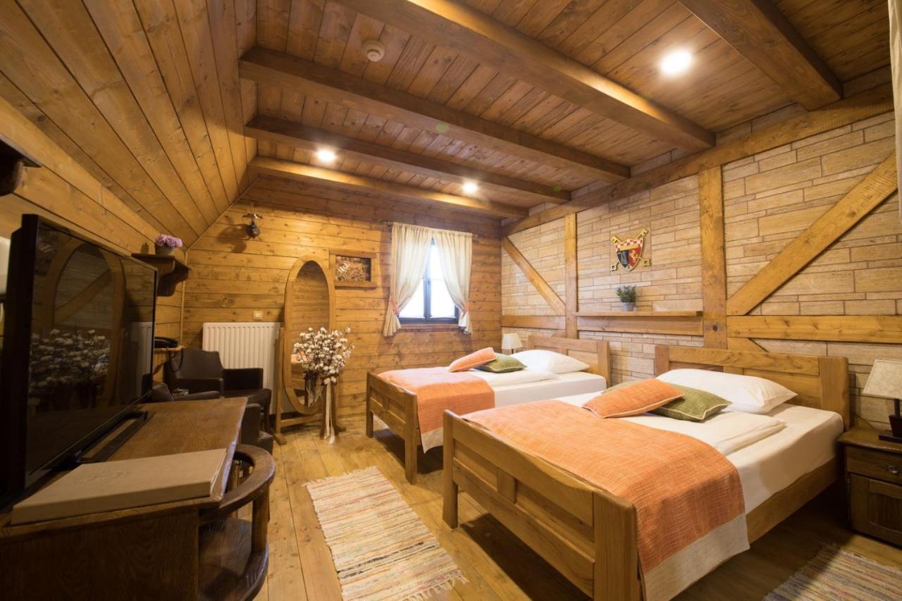 Ethno Houses Plitvice Lakes Hotel Plitvica selo Zewnętrze zdjęcie